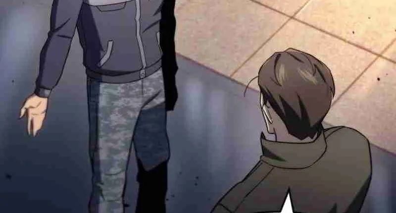 Read Hiding a Warehouse in the Apocalypse EN Manga Online