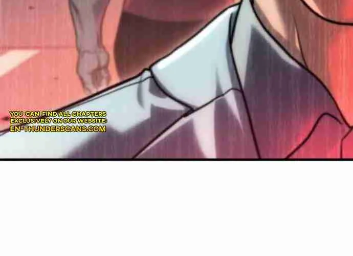 Read Hiding a Warehouse in the Apocalypse EN Manga Online