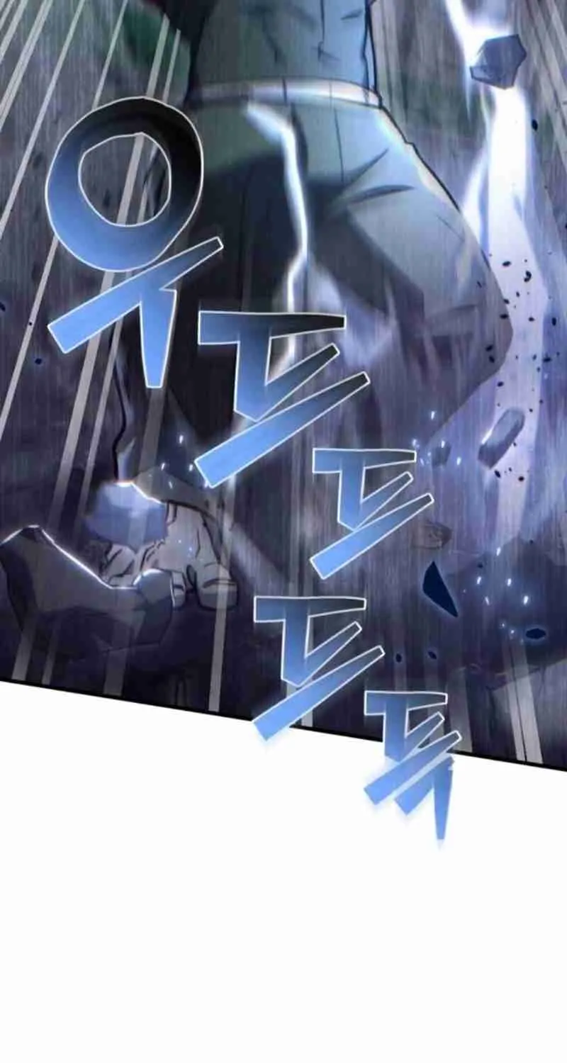 Read Hiding a Warehouse in the Apocalypse EN Manga Online
