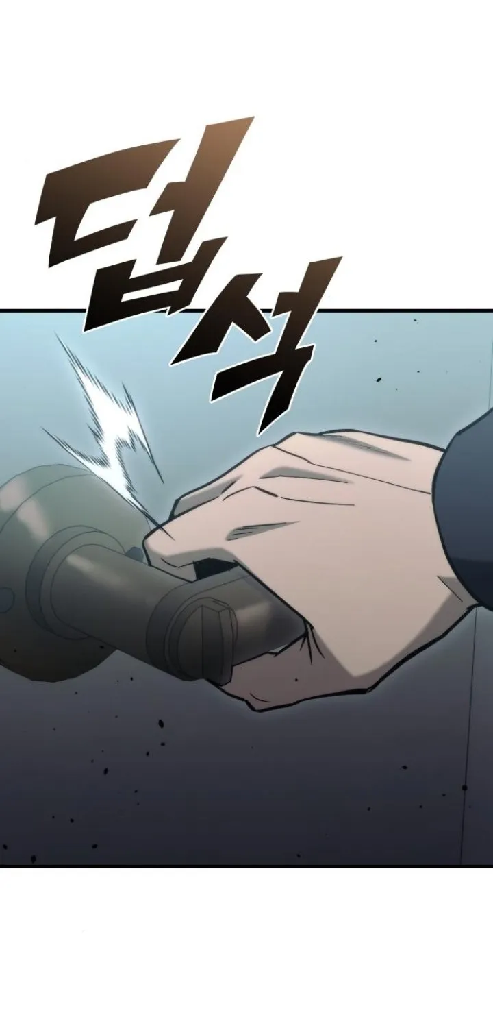 Read Hiding a Warehouse in the Apocalypse EN Manga Online