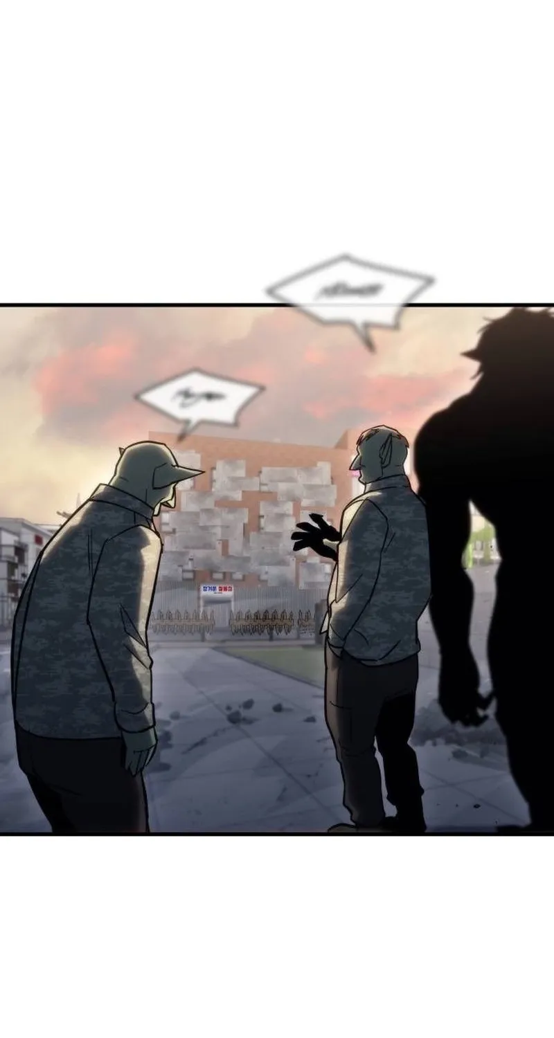 Read Hiding a Warehouse in the Apocalypse EN Manga Online
