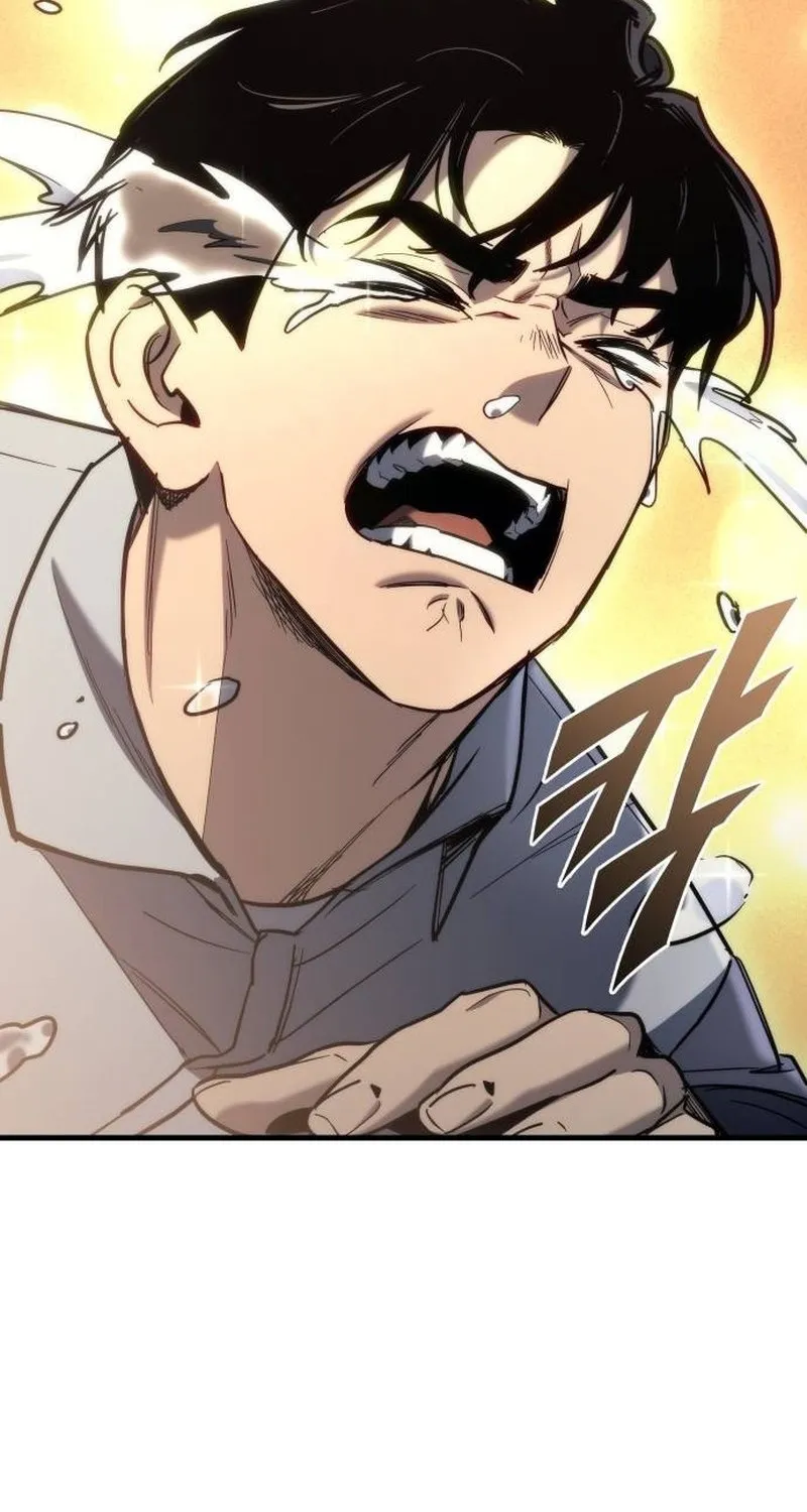 Read Hiding a Warehouse in the Apocalypse EN Manga Online