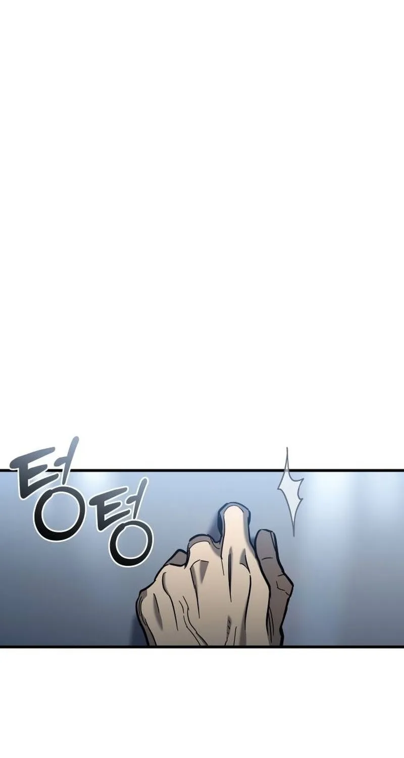 Read Hiding a Warehouse in the Apocalypse EN Manga Online