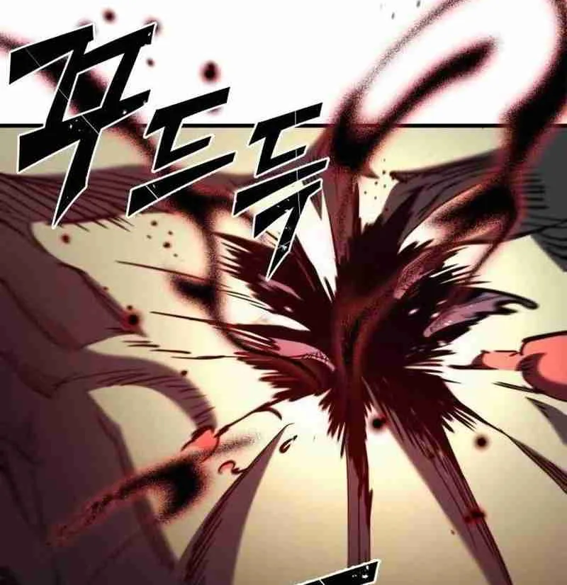 Read Hiding a Warehouse in the Apocalypse EN Manga Online