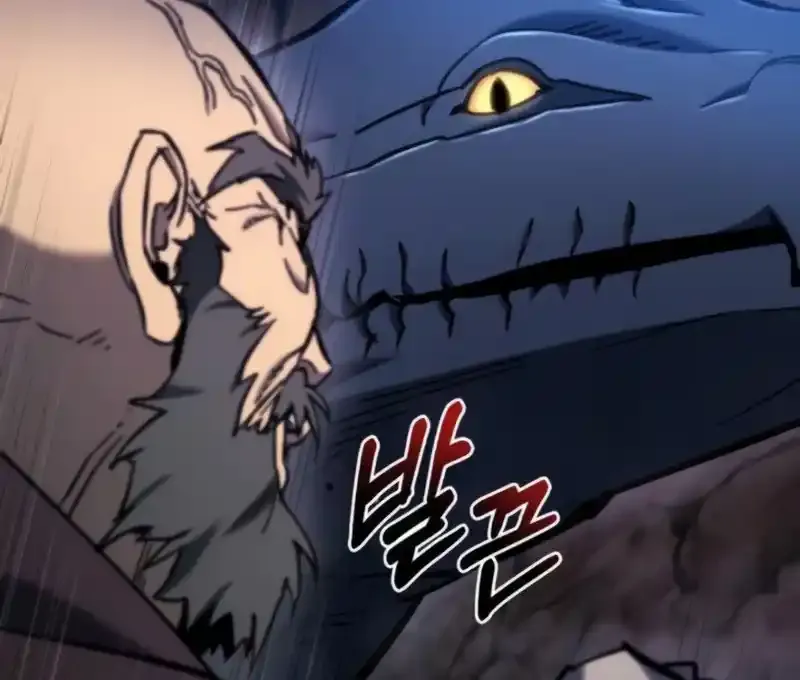 Read Hiding a Warehouse in the Apocalypse EN Manga Online
