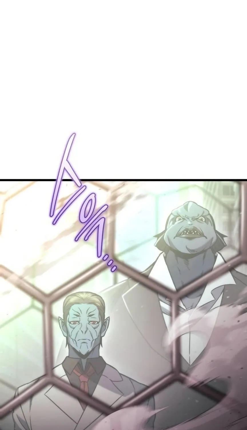 Read Hiding a Warehouse in the Apocalypse EN Manga Online