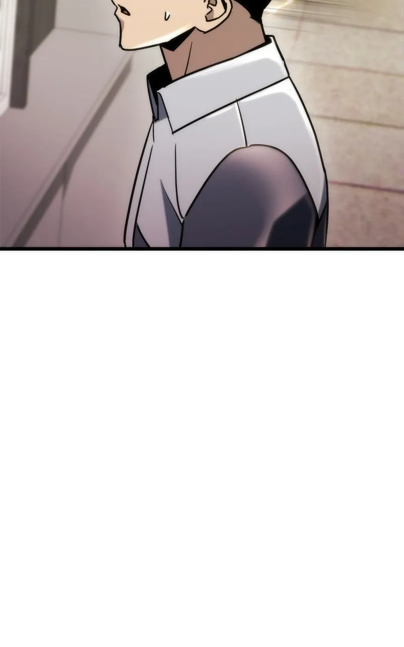 Read Hiding a Warehouse in the Apocalypse EN Manga Online